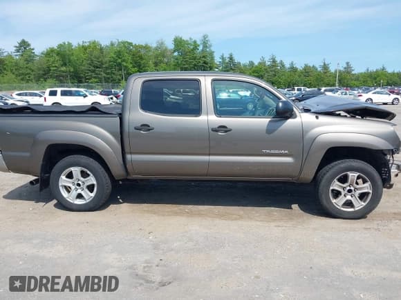 ✅ 2013 Toyota Tacoma • VIN: 5TFJX4CN2DX023064 • Lot: 42419032. Listed on IAAI with 223,413 mi. Free auction sales archive from the USA and detailed vehicle history report at DreamBid. Image 14.
