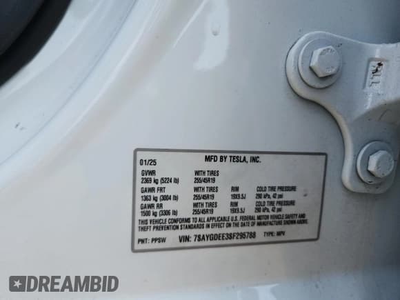 ✅ 2025 Tesla Model Y Long Range • VIN: 7SAYGDEE3SF295788 • Lot: 71168615. Listed on Copart with 5,363 mi. Free auction sales archive from the USA and detailed vehicle history report at DreamBid. Image 13.