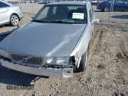 ✅ 1999 Volvo S70 • VIN: YV1LS56D7X1592834 • Лот: 43292325. Опубликован ранее на IAAI с пробегом 144 853 миль. Бесплатный доступ к архиву аукционных продаж из США и подробный отчёт об истории автомобиля на DreamBid. Изображение 14.