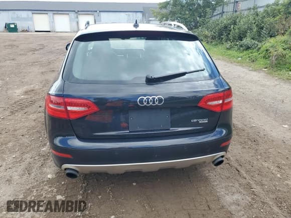 ✅ 2013 Audi allroad A4 Prestige • VIN: WA1VFAFL4DA064936 • Лот: 71107555. Опубликован ранее на Copart с пробегом 170 806 миль. Бесплатный доступ к архиву аукционных продаж из США и подробный отчёт об истории автомобиля на DreamBid. Изображение 6.