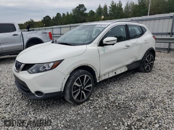 ✅ 2017 Nissan Rogue SV • VIN: JN1BJ1CRXHW107347 • Lot: 82766125. Wystawiony na Copart z przebiegiem 87 088 mil. Bezpłatny archiwum sprzedaży aukcyjnych z USA i szczegółowy raport historii pojazdu na DreamBid. Zdjęcie 1.