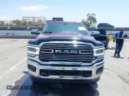 ✅ 2022 Ram 2500 Laramie • VIN: 3C6UR5FL8NG345695 • Lot: 42564730. Wystawiony na IAAI z przebiegiem 78 812 mil. Bezpłatny archiwum sprzedaży aukcyjnych z USA i szczegółowy raport historii pojazdu na DreamBid. Zdjęcie 12.