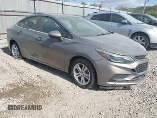 ✅ 2017 Chevrolet Cruze LT • VIN: 1G1BE5SM7H7175896 • Lot: 43538085. Listed on IAAI with 77,730 mi. Free auction sales archive from the USA and detailed vehicle history report at DreamBid. Image 1.