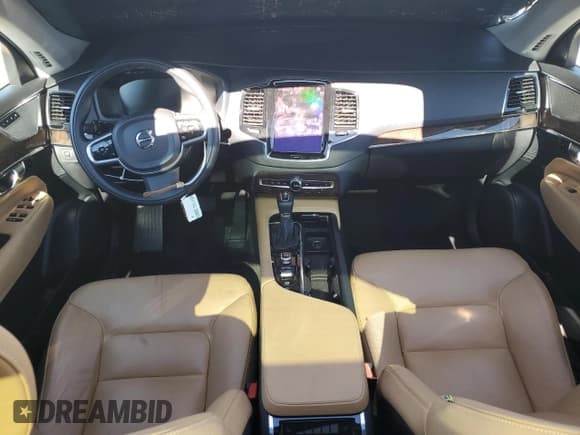 ✅ 2016 Volvo XC90 T6 Momentum • VIN: YV4A22PK3G1060437 • Lot: 85209275. Listed on Copart with Not provided. Free auction sales archive from the USA and detailed vehicle history report at DreamBid. Image 8.
