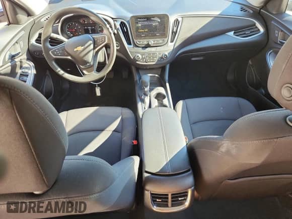 2024 Chevrolet Malibu LT with VIN 1G1ZD5ST5RF205669, listed as a Copart auction lot 91033545 with 44,405 mi miles and Clean title. Bid and sale history available at DreamBid. Image 8.