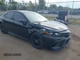 ✅ 2022 Toyota Camry SE • VIN: 4T1G11BK4NU055787 • Лот: 43227961. Опубликован ранее на IAAI с пробегом 81 013 миль. Бесплатный доступ к архиву аукционных продаж из США и подробный отчёт об истории автомобиля на DreamBid. Изображение 1.
