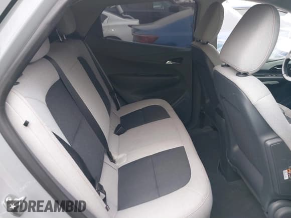 ✅ 2021 Chevrolet Bolt EV LT • VIN: 1G1FY6S09M4106389 • Lot: 41841626. Wystawiony na IAAI z przebiegiem 63 361 mil. Bezpłatny archiwum sprzedaży aukcyjnych z USA i szczegółowy raport historii pojazdu na DreamBid. Zdjęcie 8.