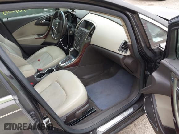 ✅ 2013 Buick Verano • VIN: 1G4PP5SK6D4174722 • Lot: 43390158. Listed on IAAI with 114,922 mi. Free auction sales archive from the USA and detailed vehicle history report at DreamBid. Image 5.