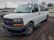 ✅ 2022 Chevrolet Express Passenger LS • VIN: 1GAZGNFP2N1189121 • Lot: 94598765. Listed on Copart with 41,854 mi. Free auction sales archive from the USA and detailed vehicle history report at DreamBid. Image 1.