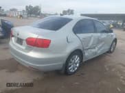 ✅ 2011 Volkswagen Jetta SE • VIN: 3VWDZ7AJ9BM393372 • Лот: 43320815. Опубликован ранее на IAAI с пробегом 142 245 миль. Бесплатный доступ к архиву аукционных продаж из США и подробный отчёт об истории автомобиля на DreamBid. Изображение 4.