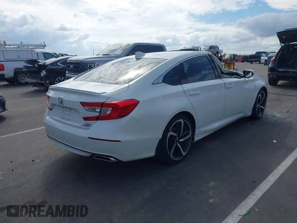 2018 Honda Accord Sport с VIN 1HGCV2F35JA045721, выставлен на аукционе IAAI как лот 43353715 с пробегом 76 055 миль миль и . История ставок и продаж доступна на DreamBid. Изображение 4.