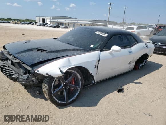 ✅ 2018 Dodge Challenger R/T Scat Pack • VIN: 2C3CDZFJXJH154948 • Lot: 70269065. Wystawiony na Copart z przebiegiem 60 938 mil. Bezpłatny archiwum sprzedaży aukcyjnych z USA i szczegółowy raport historii pojazdu na DreamBid. Zdjęcie 1.