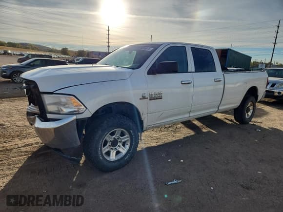 ✅ 2013 Ram 2500 Tradesman • VIN: 3C6UR5HL1DG569998 • Лот: 90706075. Опубликован ранее на Copart с пробегом 243 024 миль. Бесплатный доступ к архиву аукционных продаж из США и подробный отчёт об истории автомобиля на DreamBid. Изображение 1.