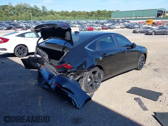 ✅ 2025 Honda Accord Sport • VIN: 1HGCY2F51SA037111 • Lot: 43347857. Wystawiony na IAAI z przebiegiem 4 616 mil. Bezpłatny archiwum sprzedaży aukcyjnych z USA i szczegółowy raport historii pojazdu na DreamBid. Zdjęcie 4.