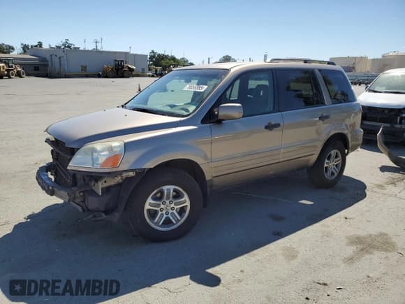 ✅ 2004 Honda Pilot EX • VIN: 2HKYF18504H611209 • Lot: 70056665. Listed on Copart with 139,900 mi. Free auction sales archive from the USA and detailed vehicle history report at DreamBid. Image 1.