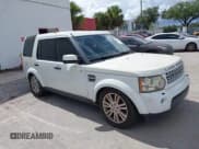 ✅ 2011 Land Rover LR4 HSE • VIN: SALAG2D4XBA570750 • Лот: 43069427. Опубликован ранее на IAAI с пробегом 164 077 миль. Бесплатный доступ к архиву аукционных продаж из США и подробный отчёт об истории автомобиля на DreamBid. Изображение 1.