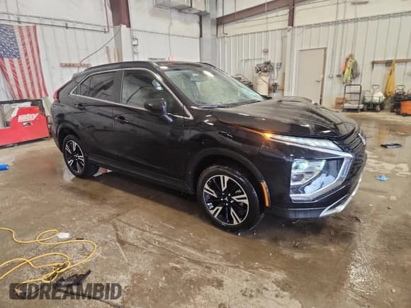 ✅ 2025 Mitsubishi Eclipse Cross SE • VIN: JA4ATWAA1SZ009658 • Лот: 86785725. Опубликован ранее на Copart с пробегом 17 328 миль. Бесплатный доступ к архиву аукционных продаж из США и подробный отчёт об истории автомобиля на DreamBid. Изображение 4.