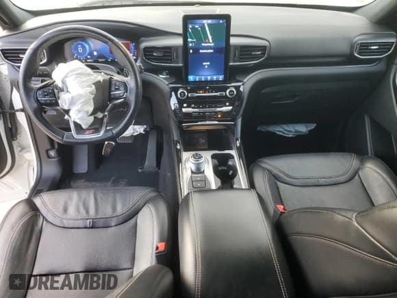 ✅ 2021 Ford Explorer ST • VIN: 1FM5K8GC4MGA06181 • Lot: 89722495. Wystawiony na Copart z przebiegiem 47 457 mil. Bezpłatny archiwum sprzedaży aukcyjnych z USA i szczegółowy raport historii pojazdu na DreamBid. Zdjęcie 8.