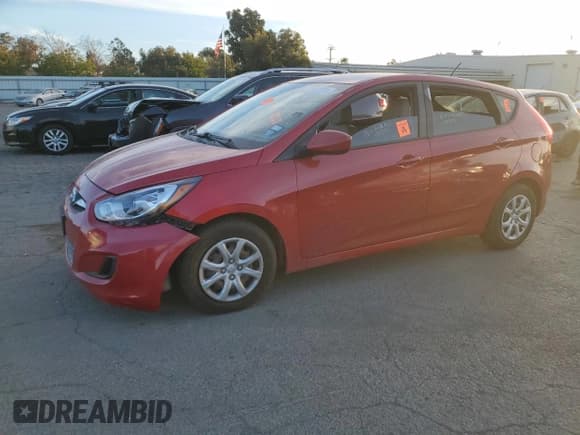 ✅ 2013 Hyundai Accent GS • VIN: KMHCT5AEXDU087329 • Лот: 78517274. Опубликован ранее на Copart с пробегом Не указан. Бесплатный доступ к архиву аукционных продаж из США и подробный отчёт об истории автомобиля на DreamBid. Изображение 1.