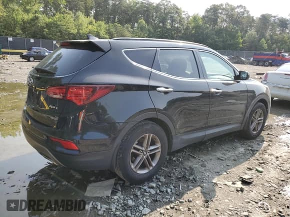 ✅ 2017 Hyundai Santa Fe 2.4L • VIN: 5NMZU3LB8HH017473 • Лот: 62227803. Опубликован ранее на Copart с пробегом 83 470 миль. Бесплатный доступ к архиву аукционных продаж из США и подробный отчёт об истории автомобиля на DreamBid. Изображение 3.