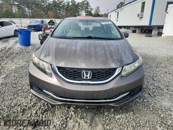 ✅ 2014 Honda Civic LX • VIN: 2HGFB2F54EH526316 • Lot: 91867845. Wystawiony na Copart z przebiegiem 137 866 mil. Bezpłatny archiwum sprzedaży aukcyjnych z USA i szczegółowy raport historii pojazdu na DreamBid. Zdjęcie 5.