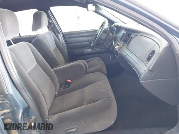 ✅ 2008 Ford Police Interceptor • VIN: 2FAFP71V48X179073 • Lot: 42690332. Listed on IAAI with Not provided. Free auction sales archive from the USA and detailed vehicle history report at DreamBid. Image 5.