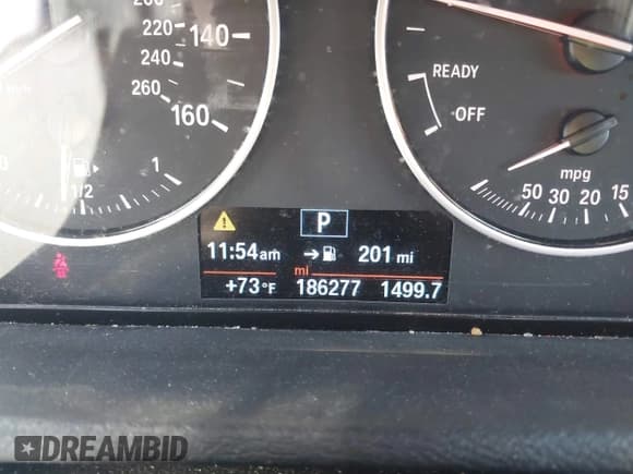 ✅ 2018 BMW X1 sDrive28i • VIN: WBXHU7C33J5H38892 • Лот: 43510586. Опубликован ранее на IAAI с пробегом 186 277 миль. Бесплатный доступ к архиву аукционных продаж из США и подробный отчёт об истории автомобиля на DreamBid. Изображение 15.