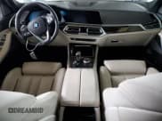 ✅ 2020 BMW X5 xDrive40i • VIN: 5UXCR6C06LLL75264 • Лот: 82707345. Опубликован ранее на Copart с пробегом Не указан. Бесплатный доступ к архиву аукционных продаж из США и подробный отчёт об истории автомобиля на DreamBid. Изображение 8.