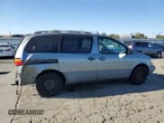 ✅ 2000 Toyota Sienna CE • VIN: 4T3ZF19C9YU222343 • Lot: 69520224. Listed on Copart with 524,710 mi. Free auction sales archive from the USA and detailed vehicle history report at DreamBid. Image 3.