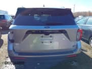 ✅ 2020 Ford Explorer ST • VIN: 1FM5K8GC1LGB61432 • Lot: 43650421. Wystawiony na IAAI z przebiegiem 83 099 mil. Bezpłatny archiwum sprzedaży aukcyjnych z USA i szczegółowy raport historii pojazdu na DreamBid. Zdjęcie 17.