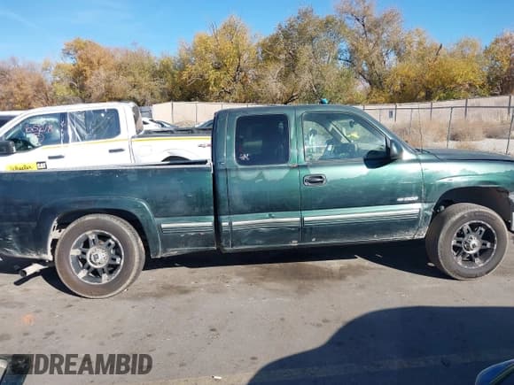 ✅ 2001 Chevrolet Silverado 1500 LS • VIN: 1GCEK19T41E185841 • Лот: 43598805. Опубликован ранее на IAAI с пробегом 324 706 миль. Бесплатный доступ к архиву аукционных продаж из США и подробный отчёт об истории автомобиля на DreamBid. Изображение 14.