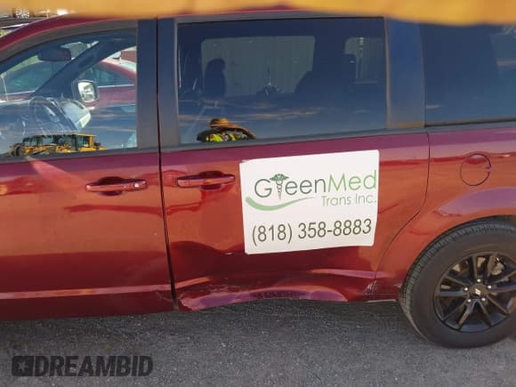 ✅ 2019 Dodge Grand Caravan GT • VIN: 2C4RDGEG2KR768629 • Лот: 43238448. Опубликован ранее на IAAI с пробегом 217 755 миль. Бесплатный доступ к архиву аукционных продаж из США и подробный отчёт об истории автомобиля на DreamBid. Изображение 6.