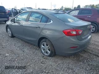 ✅ 2017 Chevrolet Cruze LT • VIN: 1G1BE5SM7H7175896 • Lot: 43538085. Listed on IAAI with 77,730 mi. Free auction sales archive from the USA and detailed vehicle history report at DreamBid. Image 3.