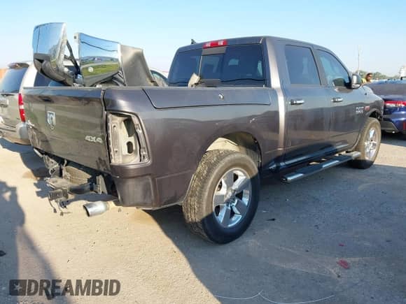 2017 Ram 1500 SLT с VIN 1C6RR7LT6HS566800, выставлен на аукционе IAAI как лот 43330506 с пробегом 128 041 миль миль и . История ставок и продаж доступна на DreamBid. Изображение 4.