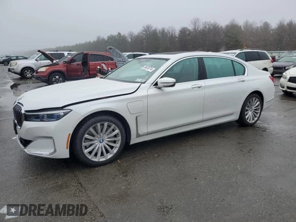 ✅ 2020 BMW 7 Series 745e xDrive • VIN: WBA7W4C00LBM70566 • Lot: 39476714. Listed on Copart with 54,542 mi. Free auction sales archive from the USA and detailed vehicle history report at DreamBid. Image 1.
