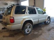 ✅ 2001 Infiniti QX4 Luxury • VIN: JNRDR09YX1W212631 • Lot: 42628565. Wystawiony na IAAI z przebiegiem 169 659 mil. Bezpłatny archiwum sprzedaży aukcyjnych z USA i szczegółowy raport historii pojazdu na DreamBid. Zdjęcie 4.