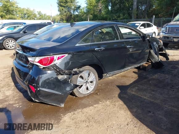 2015 Hyundai Sonata Limited с VIN KMHEC4A44FA136510, выставлен на аукционе IAAI как лот 43343626 с пробегом 157 542 миль миль и . История ставок и продаж доступна на DreamBid. Изображение 4.