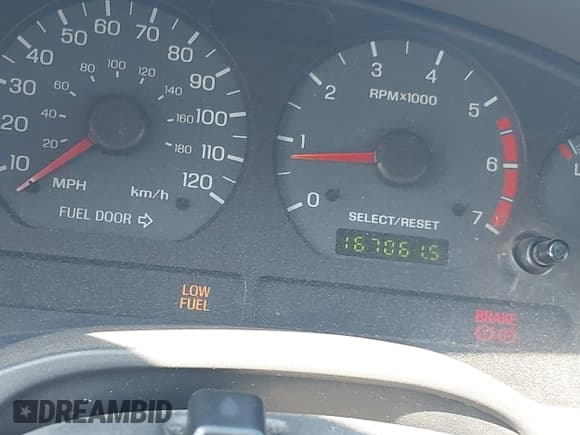 ✅ 2004 Ford Mustang Standard • VIN: 1FAFP40494F127080 • Лот: 42761557. Опубликован ранее на IAAI с пробегом 167 061 миль. Бесплатный доступ к архиву аукционных продаж из США и подробный отчёт об истории автомобиля на DreamBid. Изображение 16.