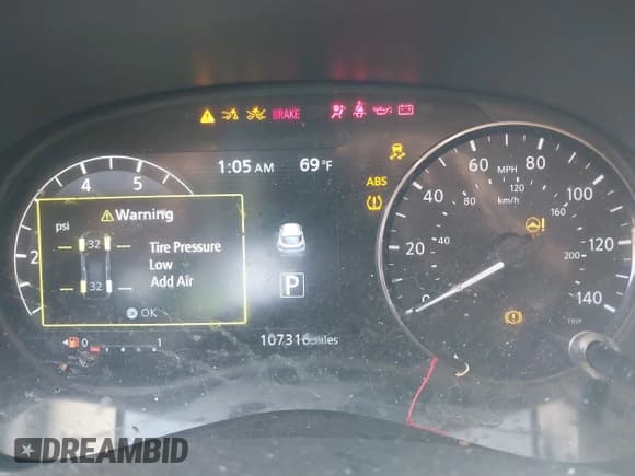 ✅ 2021 Nissan Kicks SV • VIN: 3N1CP5CV4ML504883 • Lot: 43353343. Wystawiony na IAAI z przebiegiem 107 316 mil. Bezpłatny archiwum sprzedaży aukcyjnych z USA i szczegółowy raport historii pojazdu na DreamBid. Zdjęcie 7.