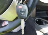 ✅ 2018 Toyota RAV4 LE • VIN: 2T3BFREV0JW710433 • Лот: 43213591. Опубликован ранее на IAAI с пробегом 156 395 миль. Бесплатный доступ к архиву аукционных продаж из США и подробный отчёт об истории автомобиля на DreamBid. Изображение 11.