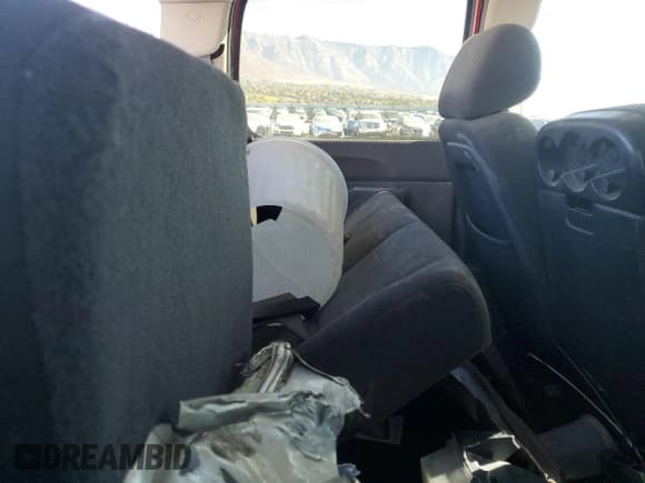 ✅ 2011 Chevrolet Silverado 1500 LT • VIN: 3GCPKSE33BG279076 • Lot: 83940825. Listed on Copart with 144,104 mi. Free auction sales archive from the USA and detailed vehicle history report at DreamBid. Image 10.