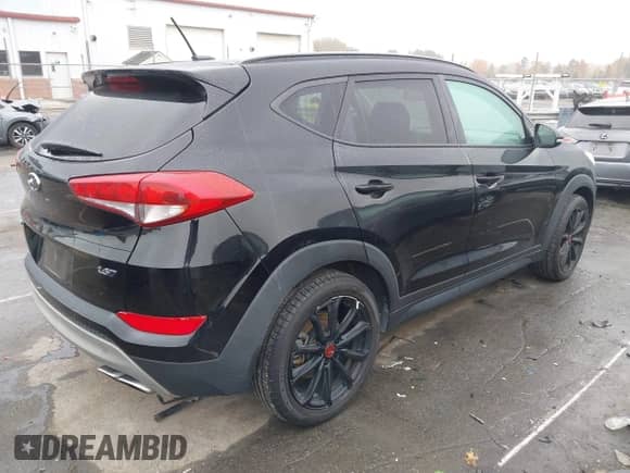 2017 Hyundai Tucson Sport with VIN KM8J33A27HU521276, listed as a IAAI auction lot 43574859 with 127,108 mi miles and . Bid and sale history available at DreamBid. Image 4.