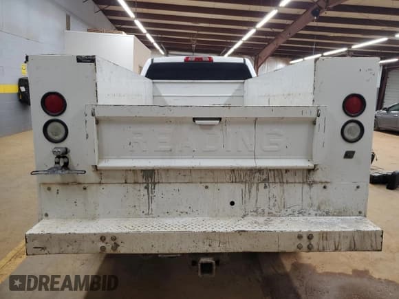 ✅ 2016 Chevrolet Silverado 2500HD Work Truck • VIN: 1GC1CUEG0GF199048 • Lot: 48005425. Wystawiony na Copart z przebiegiem Nie podano. Bezpłatny archiwum sprzedaży aukcyjnych z USA i szczegółowy raport historii pojazdu na DreamBid. Zdjęcie 6.