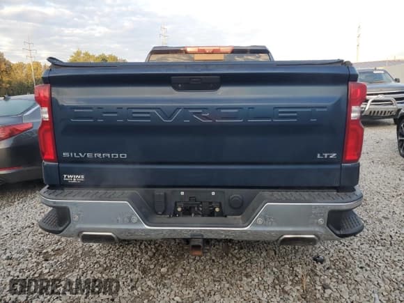 ✅ 2020 Chevrolet Silverado 1500 LTZ • VIN: 1GCVYGEL3LZ194789 • Lot: 80095495. Listed on Copart with 100,656 mi. Free auction sales archive from the USA and detailed vehicle history report at DreamBid. Image 6.