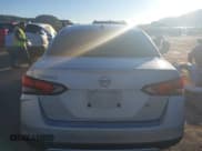 ✅ 2023 Nissan Versa S • VIN: 3N1CN8DV1PL824379 • Lot: 43374184. Wystawiony na IAAI z przebiegiem 99 285 mil. Bezpłatny archiwum sprzedaży aukcyjnych z USA i szczegółowy raport historii pojazdu na DreamBid. Zdjęcie 17.