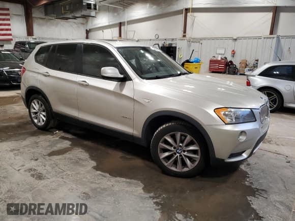 ✅ 2013 BMW X3 xDrive28i • VIN: 5UXWX9C5XD0D05286 • Лот: 93640275. Опубликован ранее на Copart с пробегом 136 944 миль. Бесплатный доступ к архиву аукционных продаж из США и подробный отчёт об истории автомобиля на DreamBid. Изображение 4.