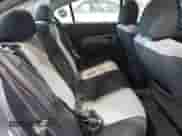 2011 Chevrolet Cruze LS z VIN 1G1PC5SH2B7185726, wystawiony jako Copart lot #71673065 z przebiegiem 229 657 mil mil oraz Szkoda całkowita • Salvage title. Historia ofert i sprzedaży dostępna na DreamBid. Obrazek 10.