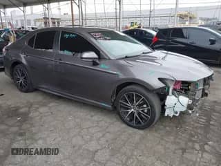 2021 Toyota Camry Hybrid SE с VIN 4T1S31AKXMU558387, выставлен на аукционе IAAI как лот 42202151 с пробегом 33 018 миль миль и . История ставок и продаж доступна на DreamBid. Изображение 1.