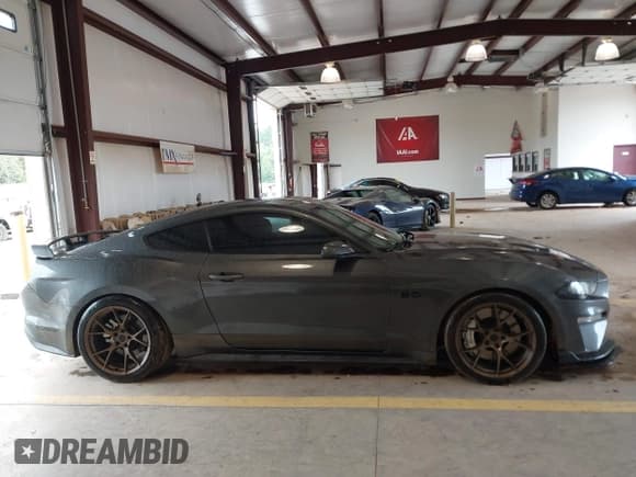 ✅ 2020 Ford Mustang GT • VIN: 1FA6P8CFXL5108286 • Lot: 42959782. Listed on IAAI with 43,052 mi. Free auction sales archive from the USA and detailed vehicle history report at DreamBid. Image 13.