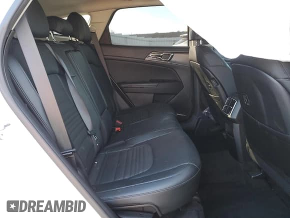 ✅ 2023 Kia Sportage SX-Prestige • VIN: 5XYK53AF9PG117997 • Lot: 90042325. Listed on Copart with 43,147 mi. Free auction sales archive from the USA and detailed vehicle history report at DreamBid. Image 11.